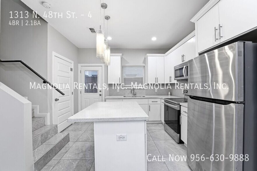 Building Photo - 1313 N 48th St