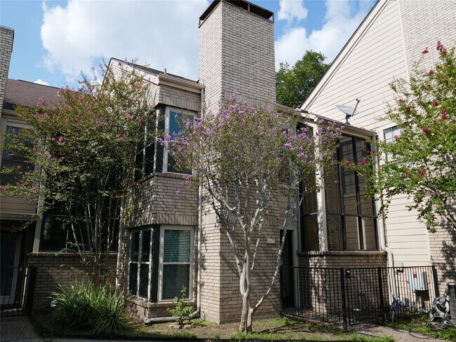 Building Photo - 4907 Feagan St