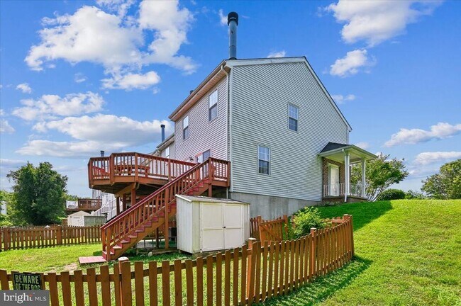 Building Photo - 17 Ruddington Ct