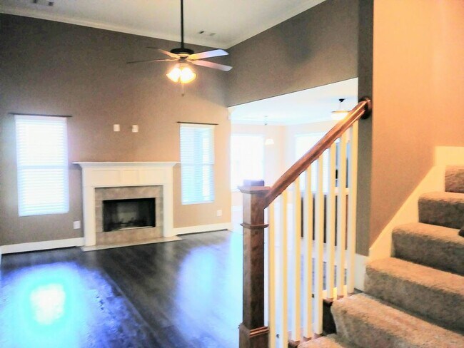 Building Photo - 6511 Ridgeview Ln in Park Lake Neighborhood