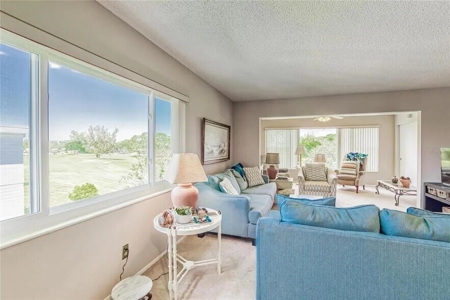 Side window view of golf course - 2460 Franciscan Dr