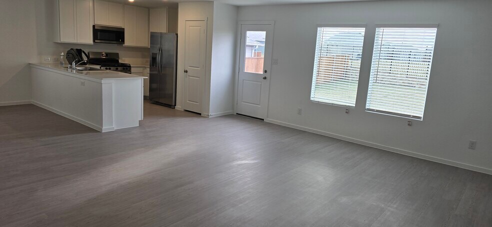 Building Photo - 3157 Burmese St