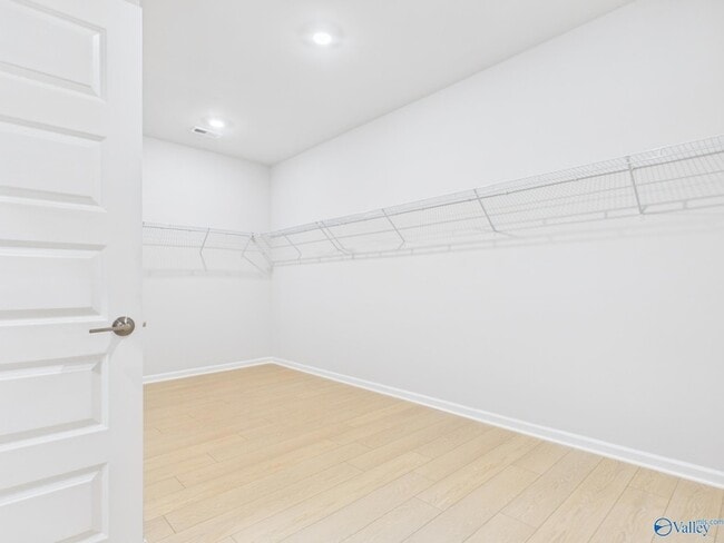 Building Photo - 18072 Longleaf Dr