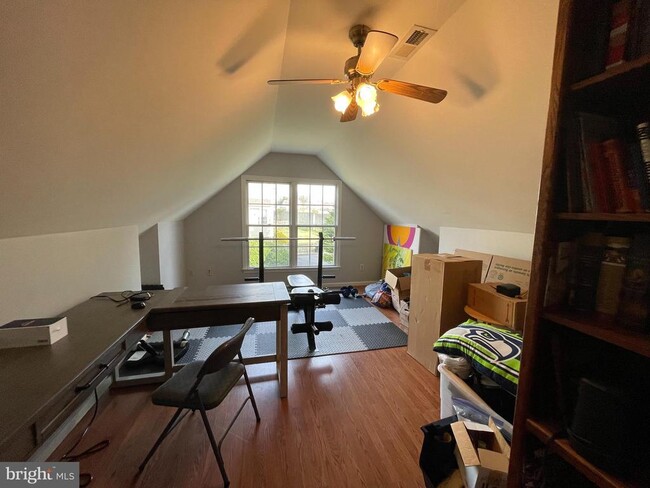 Building Photo - 6108 N Willow Pond Dr