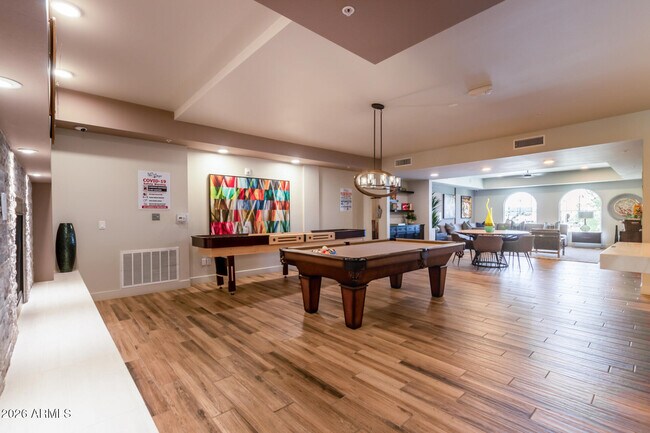 Building Photo - 2511 W Queen Creek Rd