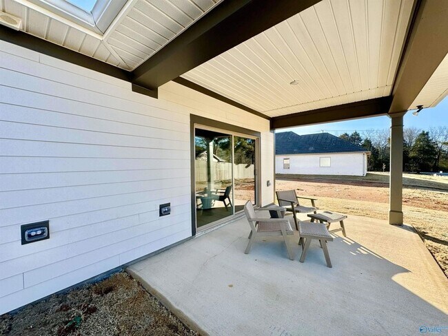 Building Photo - 117 Willow Rose Ln