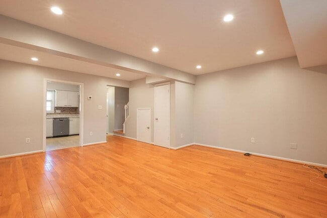Building Photo - 1510 Presidential Dr
