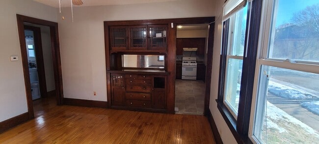 Building Photo - Charming 2 Bedroom Home in Minneapolis!!