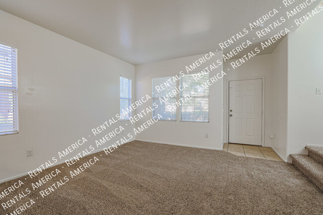Building Photo - 4005 W Park St