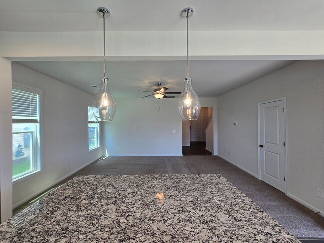 Building Photo - 1032 Crescent Moon Lp