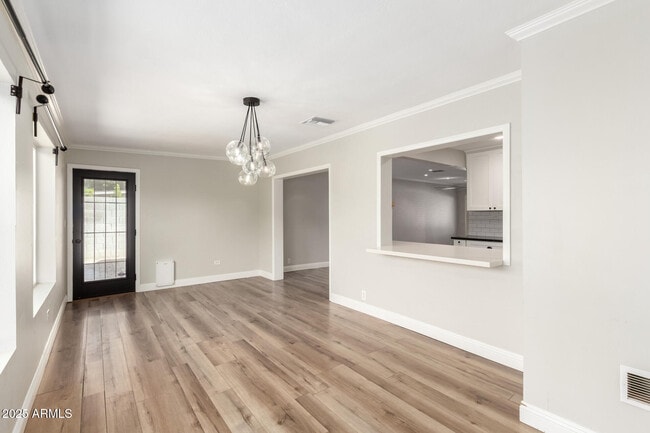 Building Photo - 2728 E Highland Ave