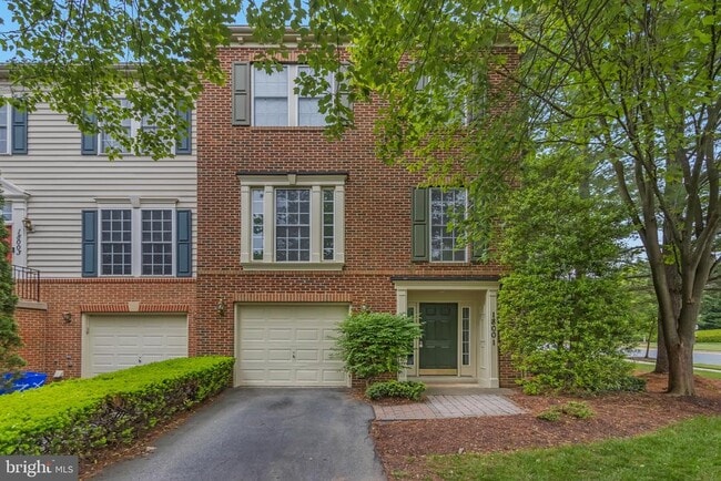 Primary Photo - 18001 Foxworth Ct