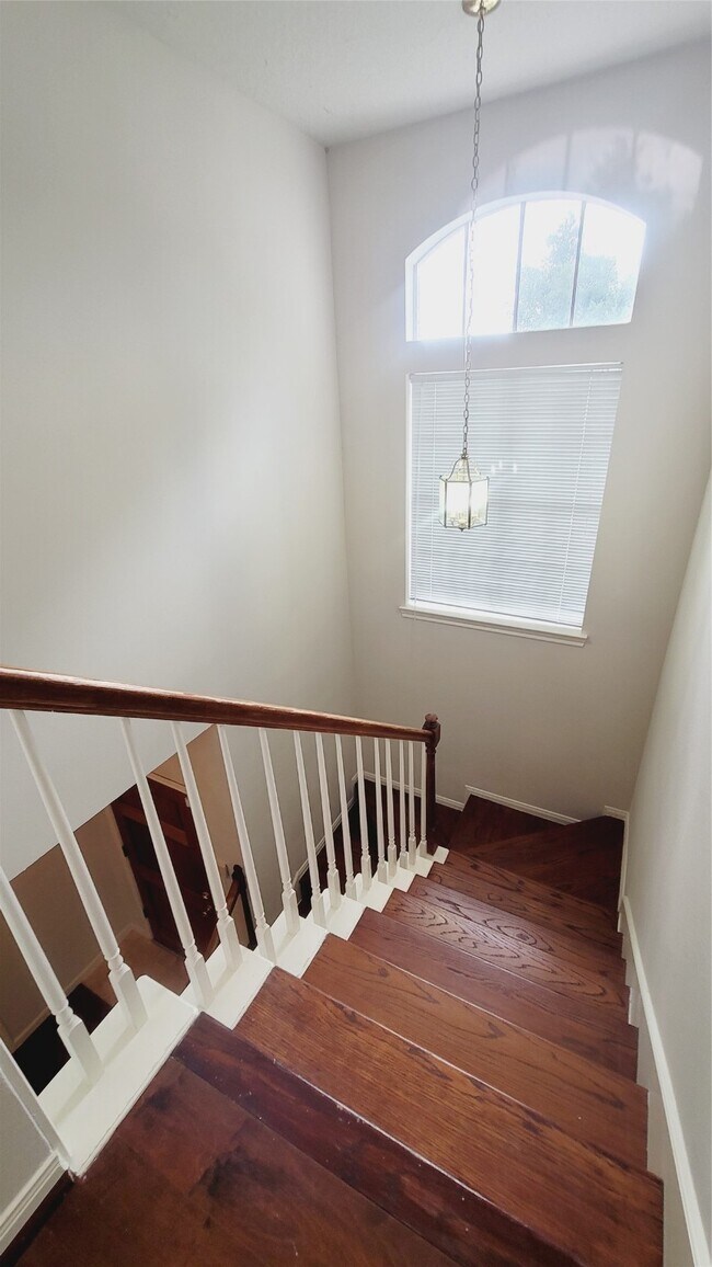 Building Photo - 20934 Carmel Valley Dr