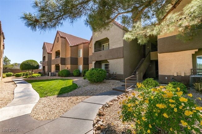 Primary Photo - 2200 S Fort Apache Rd