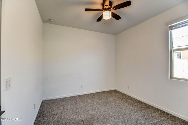 Building Photo - 37061 N Sidewinder Dr