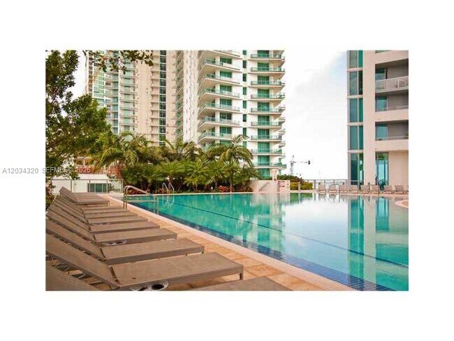 Building Photo - 888 Biscayne Blvd