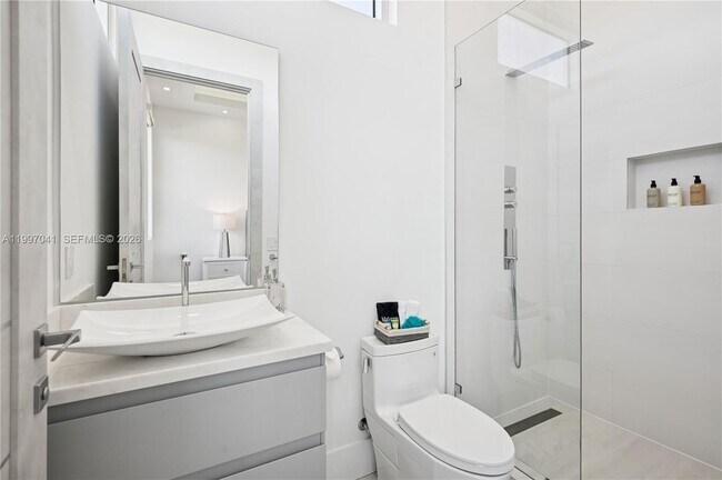 Building Photo - 2628 Marcinski Rd