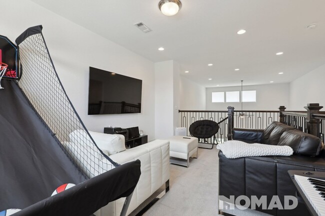 Building Photo - Spacious 5BR House in Buda