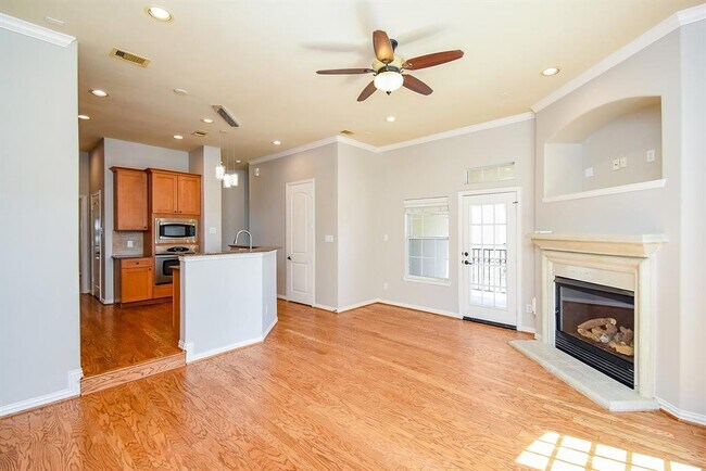 Building Photo - 5615 Winsome Ln