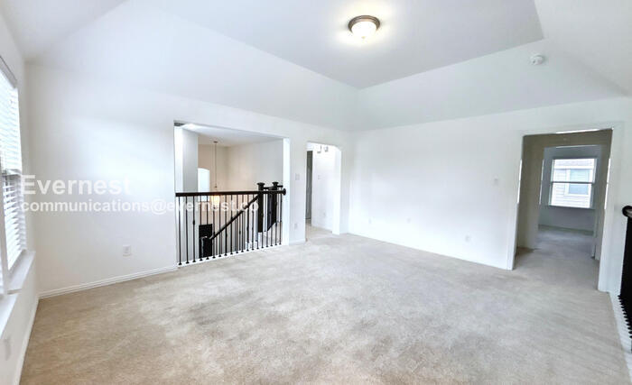 Building Photo - 4811 Sunset Park Ln