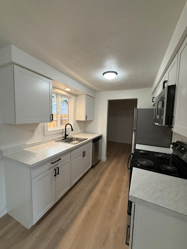 Building Photo - 4012so