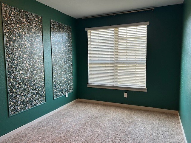 Building Photo - 518 Campbell Dr