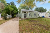 Building Photo - 1022 S Yale St