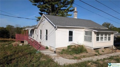 Building Photo - 487 Club Rd