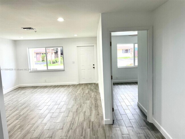Building Photo - 2770 NW 58th Terrace