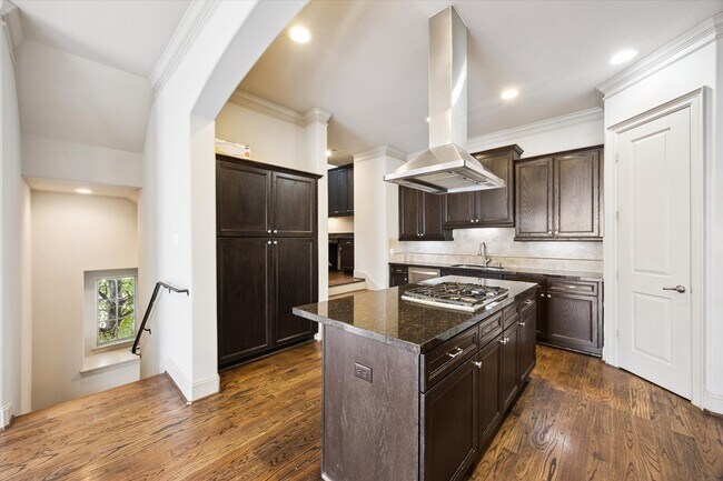 Building Photo - 4004 Feagan St