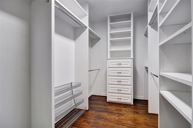 Building Photo - 3407 Penticost St