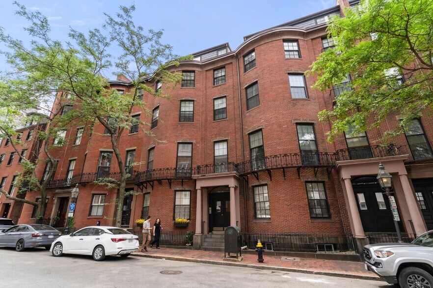 Building Photo - 27 Bowdoin St