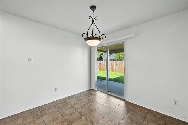 Building Photo - 10512 Flagstaff Run