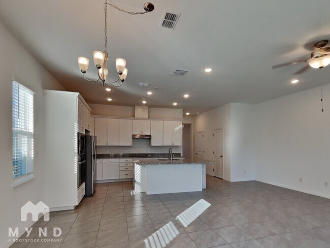 Building Photo - 792 MIDDLETON ST