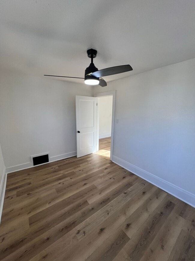 Building Photo - Brand new fully renovated 5 Bedroom Single...