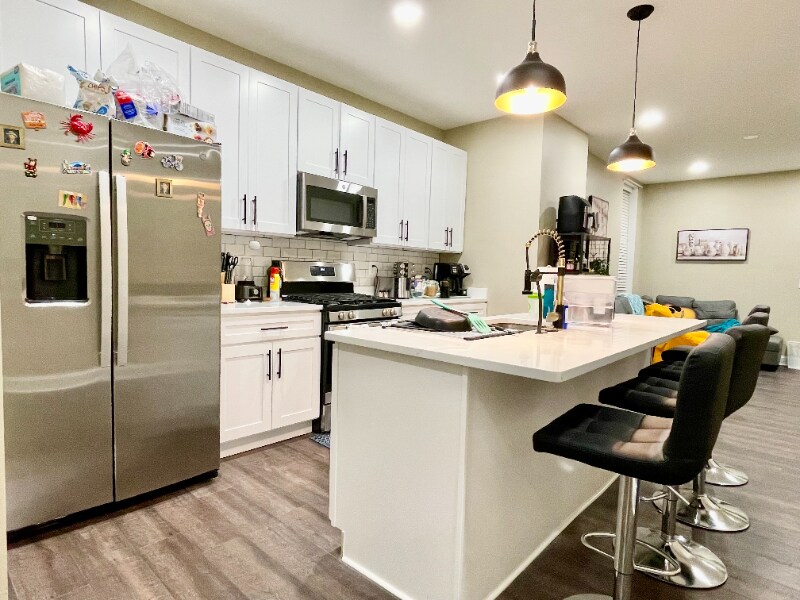 Building Photo - 2007 Boone St