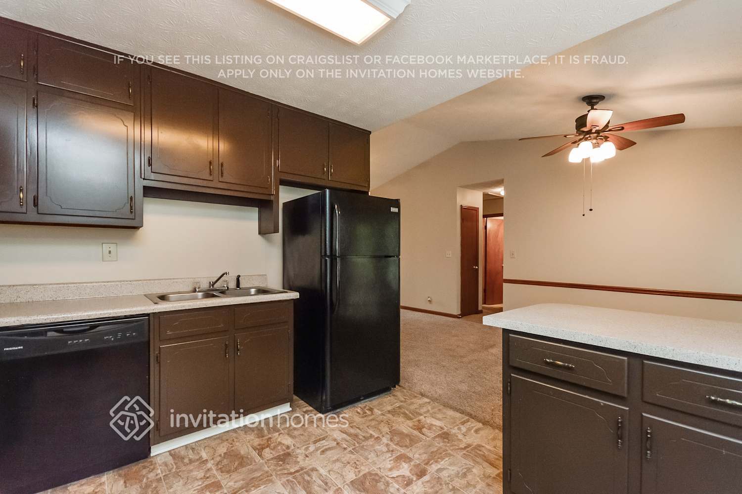 Building Photo - 775 Bridgewater Way SE