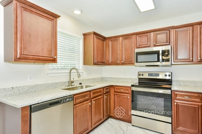 Building Photo - 216 Dimaggio Dr