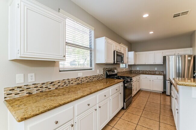 Building Photo - 3590 Bella Sovana Ct