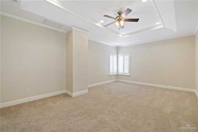 Building Photo - 11 Moorefield Rd