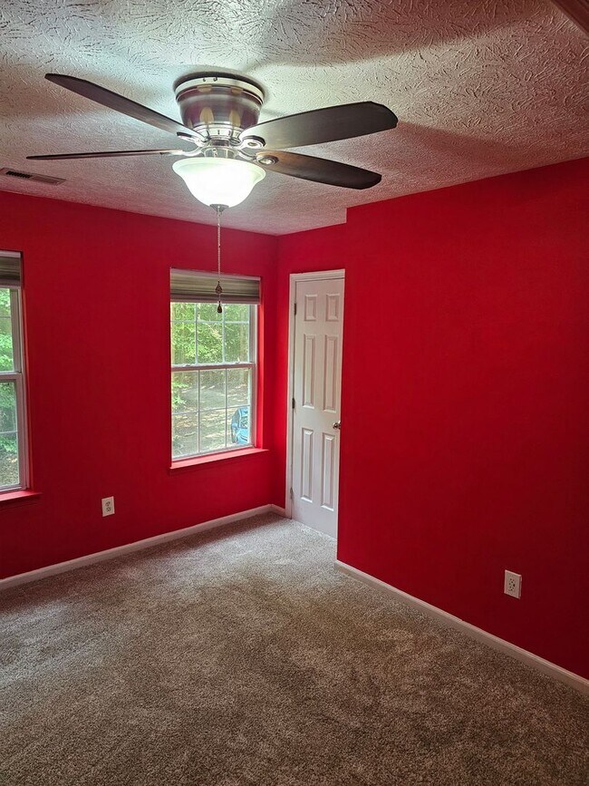 Building Photo - 5679 Hickory Fork Rd