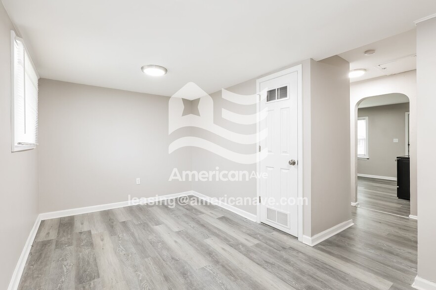 Building Photo - 77 Eastlawn Dr