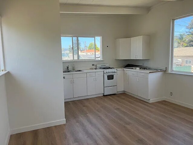 Building Photo - 121 Marnell Ave
