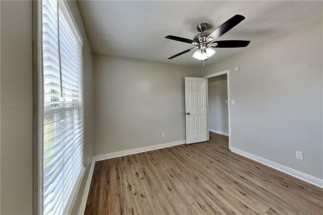 Building Photo - 39 Fawn Trail