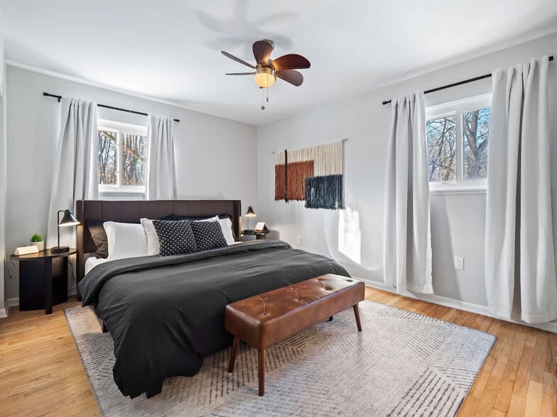 Building Photo - 676 Treeside Dr