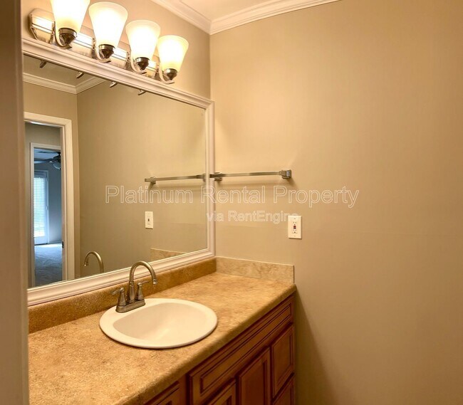 Building Photo - 110 Countryside Pl