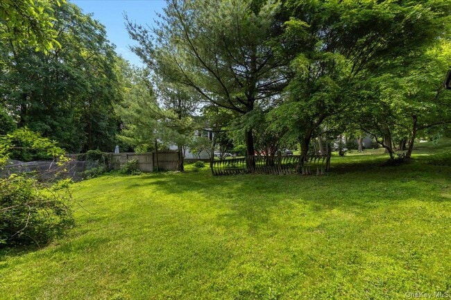 Building Photo - 18 Harvard Ln