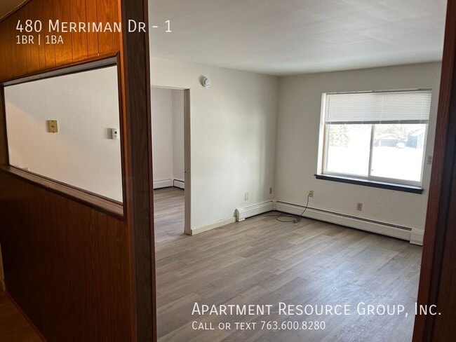 Building Photo - 480 Merriman Dr