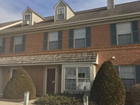 Building Photo - 152 Melrose Ln