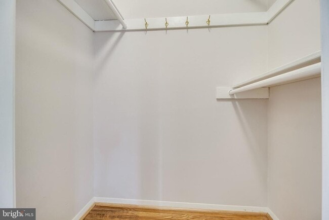 Building Photo - 6525 Byrnes Dr